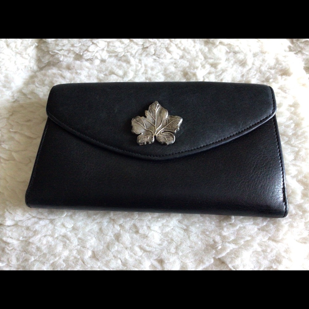 Brighton Full Grain Genuine Leather Long Wallet Organizer with Silver Maple Leaf